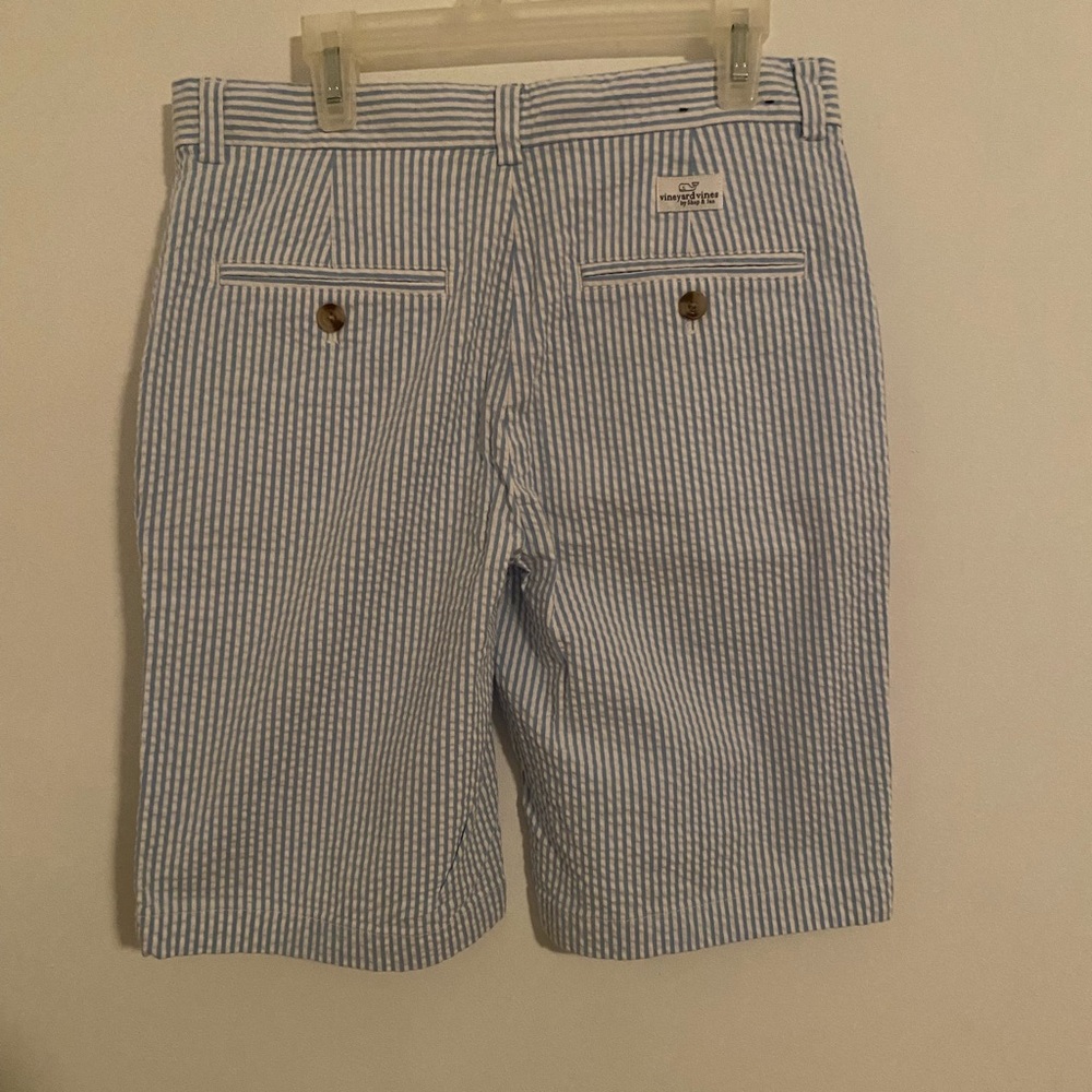 Vineyard vines boys shorts size 16